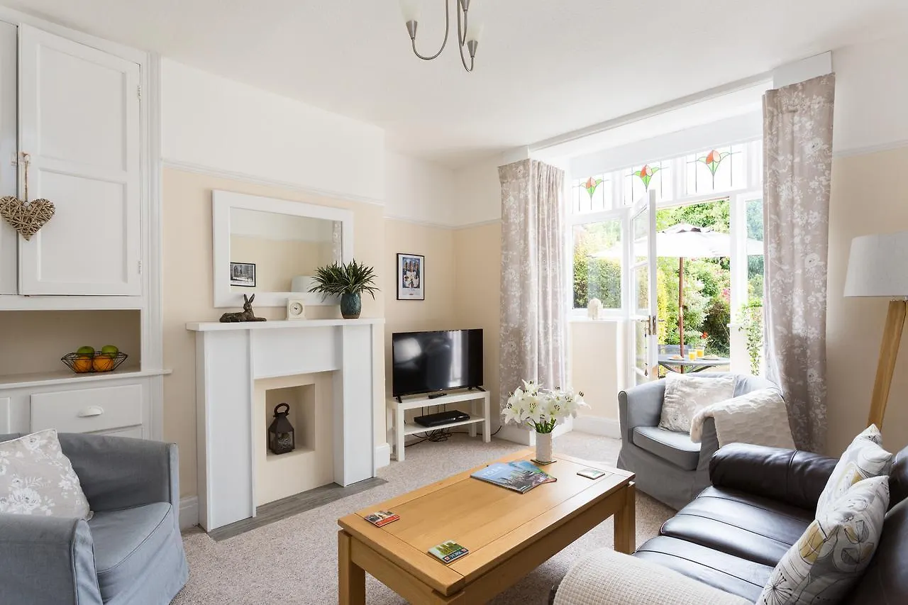City Apartments - 4 Heworth Village - 3 Bed House 约克 度假居